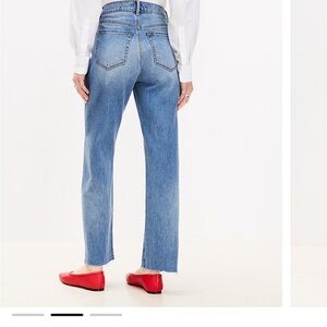 LOFT NWT Tall Fresh Cut High Rise Straight Jeans in Light Vintage Wash